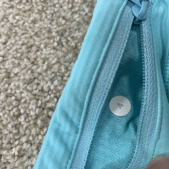 Lululemon Women Size 4 Leggings Crop Yoga Gym Back Pocket 21" Inseam 27-13 - Picture 4 of 7